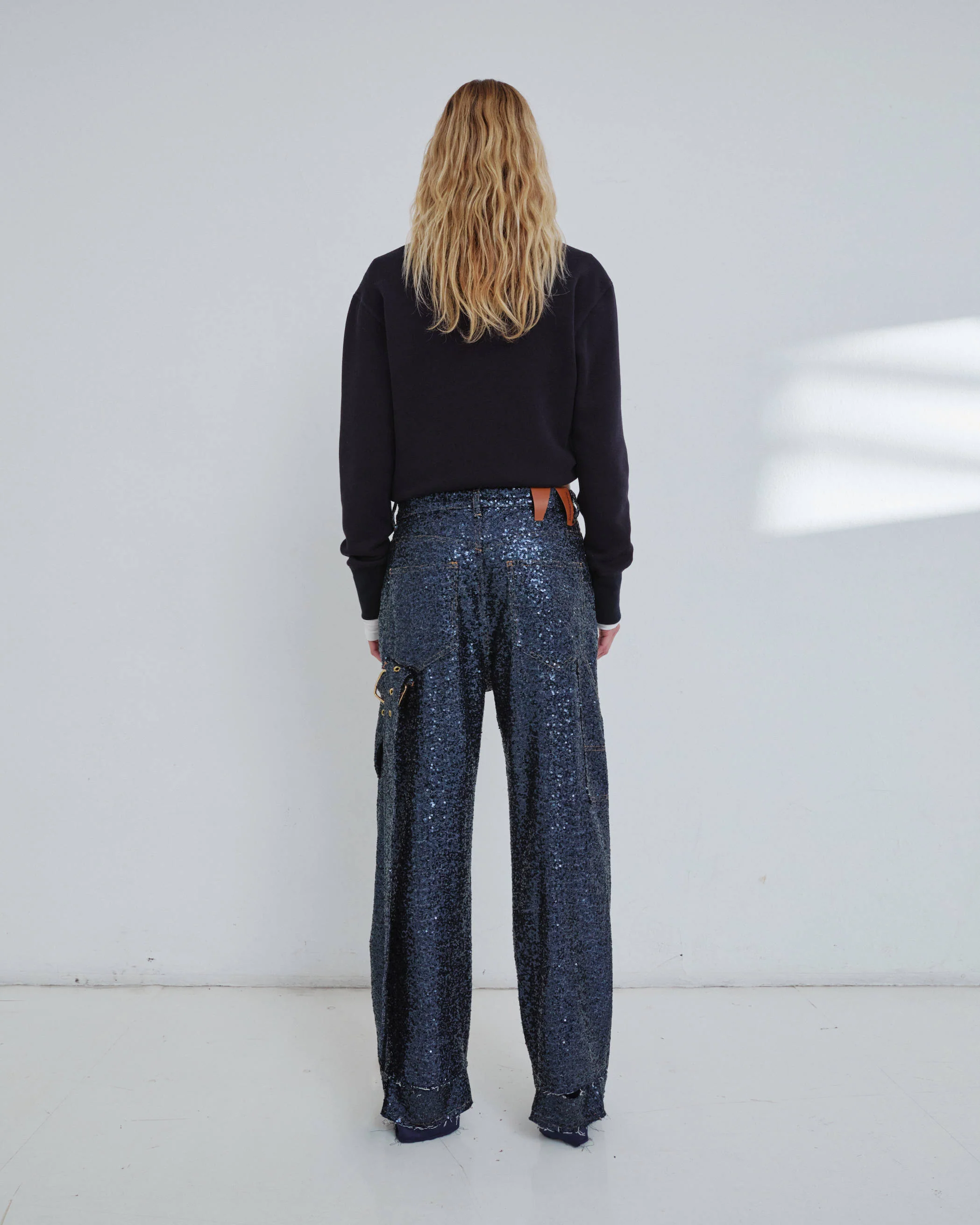 LISA - BELT ADORNED LOOSE FIT PAILETTES DENIM - Image 3