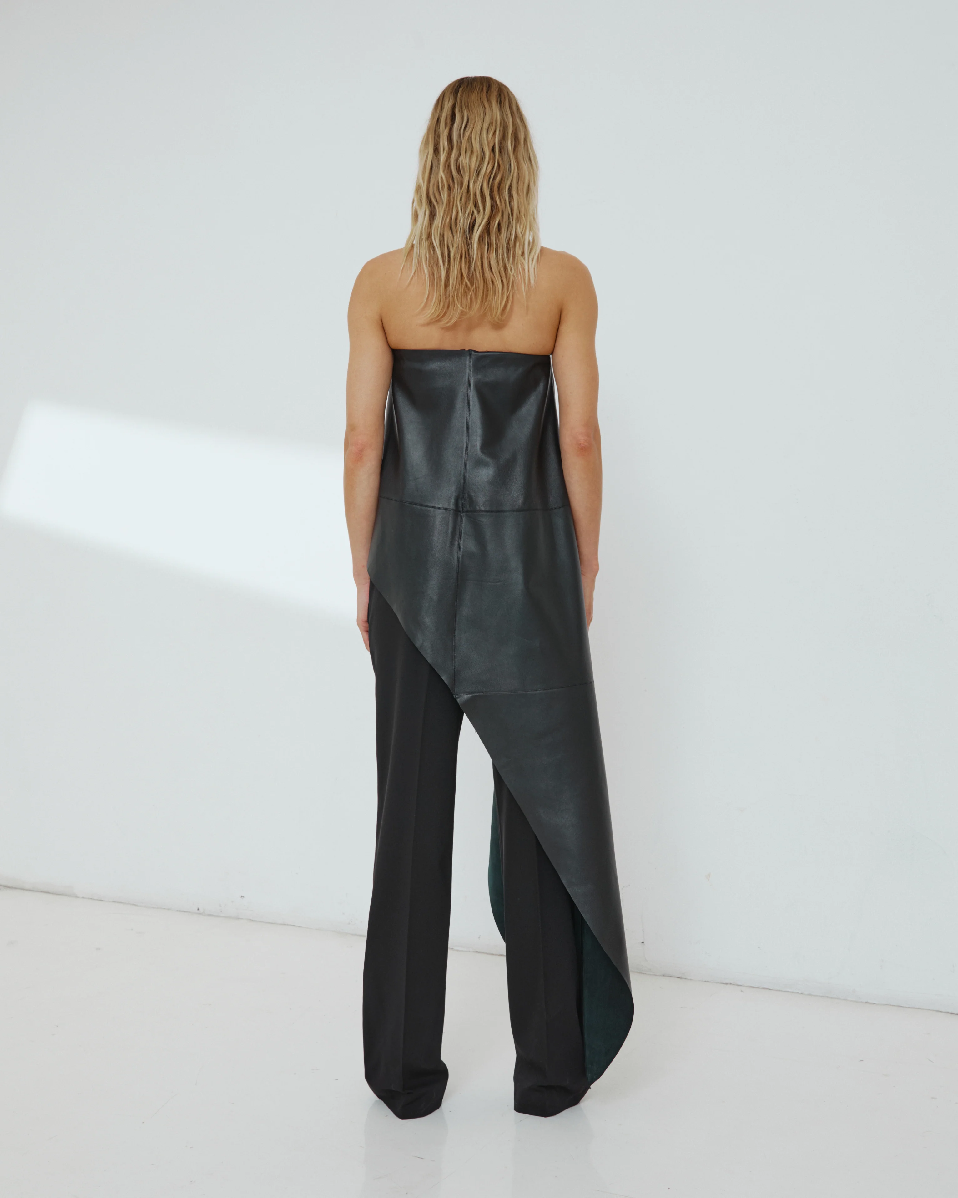 RITA - LEATHER PLONGE TOP - Image 3
